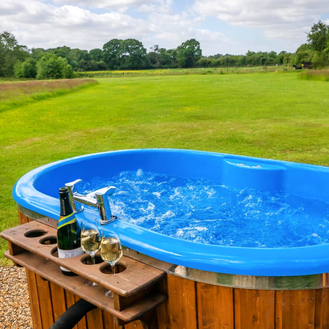 Dilham Hall Retreats hot tub broad fen retreats couples glamping luxury dilham hall retreats relaxation  couples norfolk broads dilham hall retreats luxury canoe hire nature 